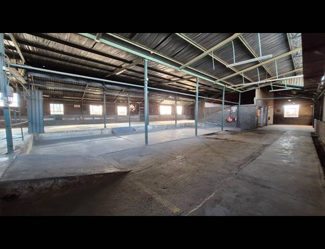 1,149M² FACTORY TO LET IN ANDERBOLT